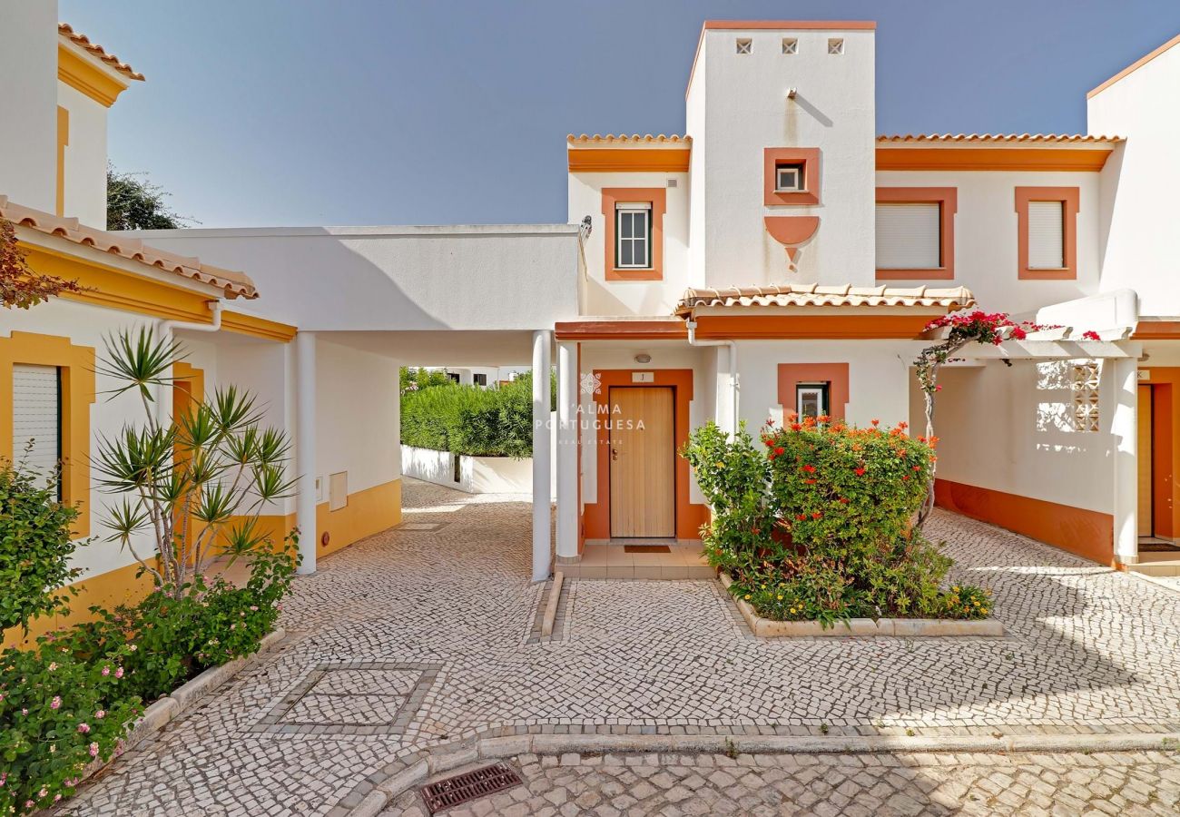 Villa in Olhos D´Água - Villa Açoteias - By D´alma Portuguesa